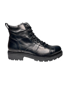 anfibio uomo pelle nero