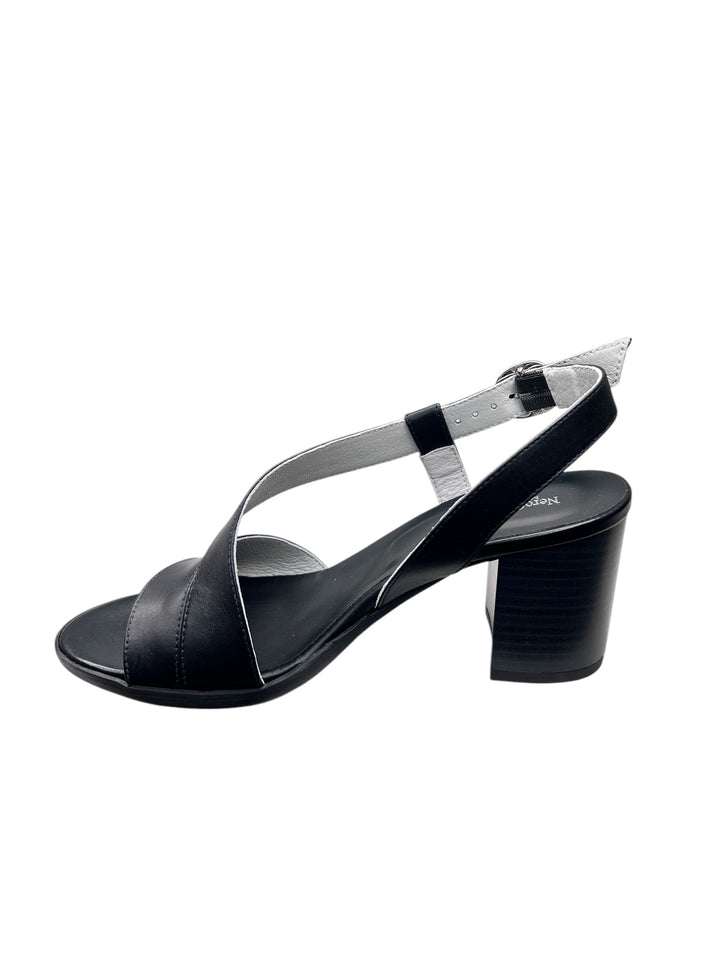 sandalo donna in pelle nera