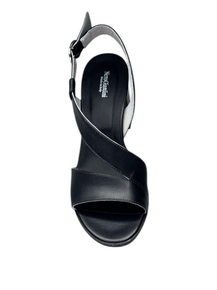 sandalo donna in pelle nera