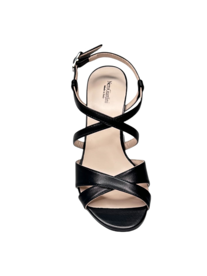 sandalo donna in pelle nera