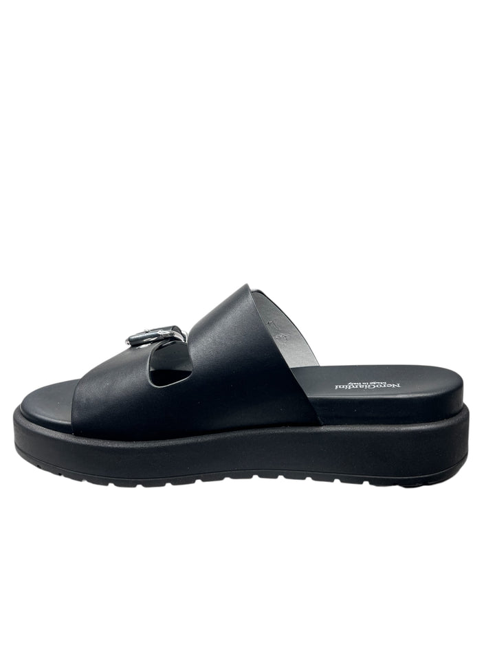 NERO GIARDINI ciabatta donna pelle nera