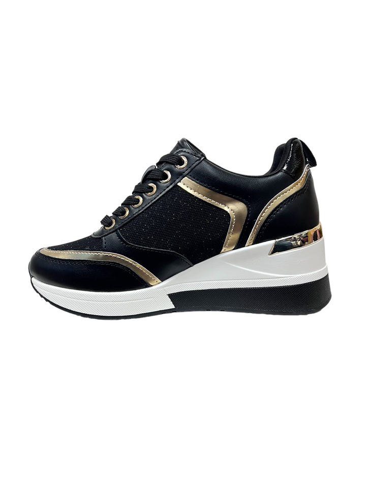 sneakers con zeppa donna vegan xti art. 14228802 nero