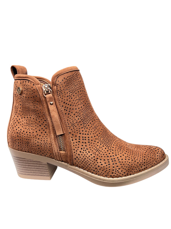 143886CAMEL
