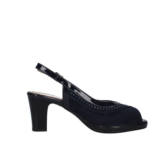 Sandalo comfort elegante in camoscio e rete